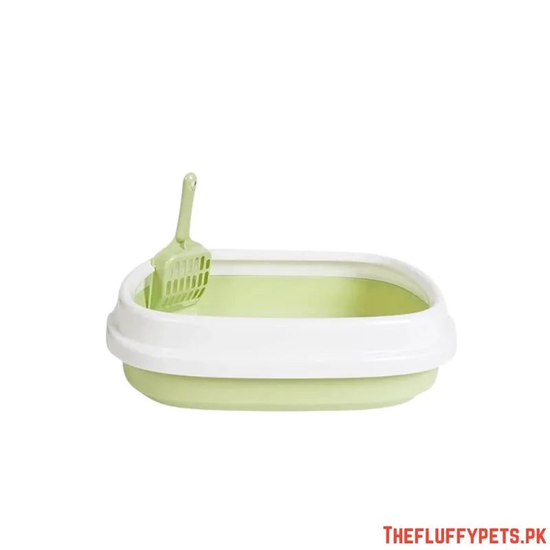 Cat Litter Tray with Lid & Scoop image 2